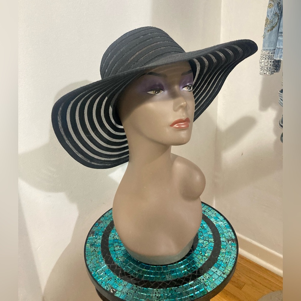 Wide Brim Floppy Hat - Bkack on Black Stripe, opaque and translucent